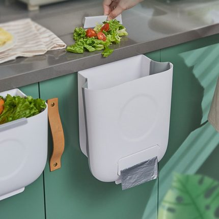 Convenient foldable trash can with scraper – ideal for kitchen cabinets and walls