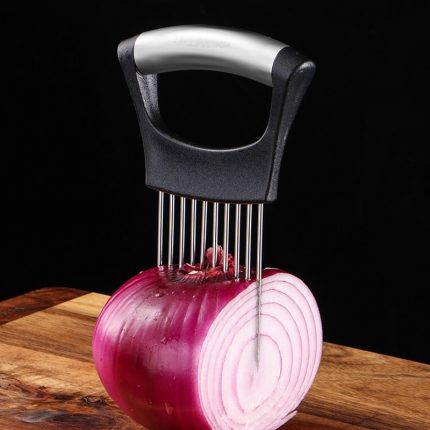 Easy slice onion and vegetable cutter