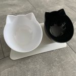 Non-slip double cat and dog bowl with stand – elevated feeding solution for cats and dogs