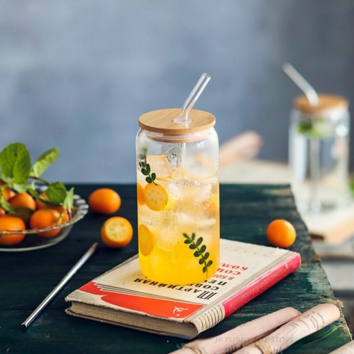 Can-shaped glass cups with bamboo lid and straw – perfect for your favorite drinks