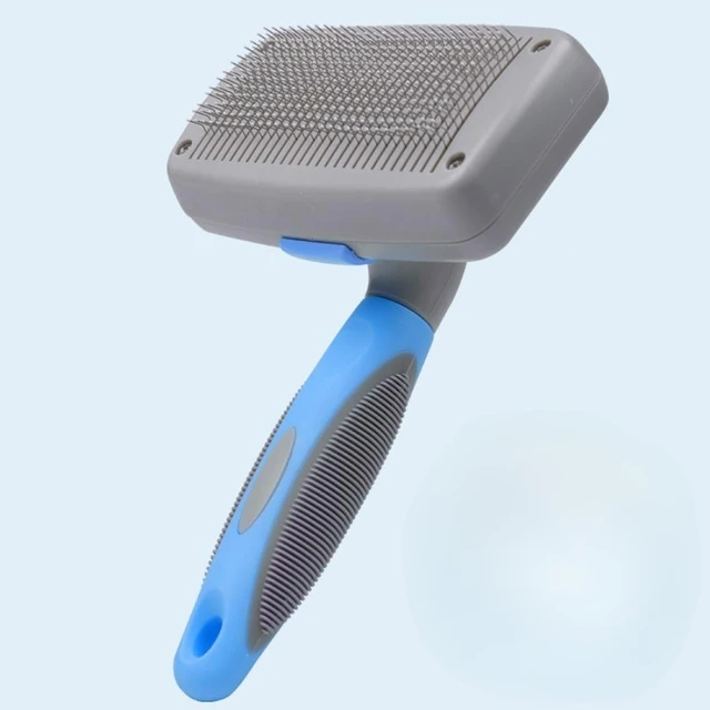 Self-cleaning comb