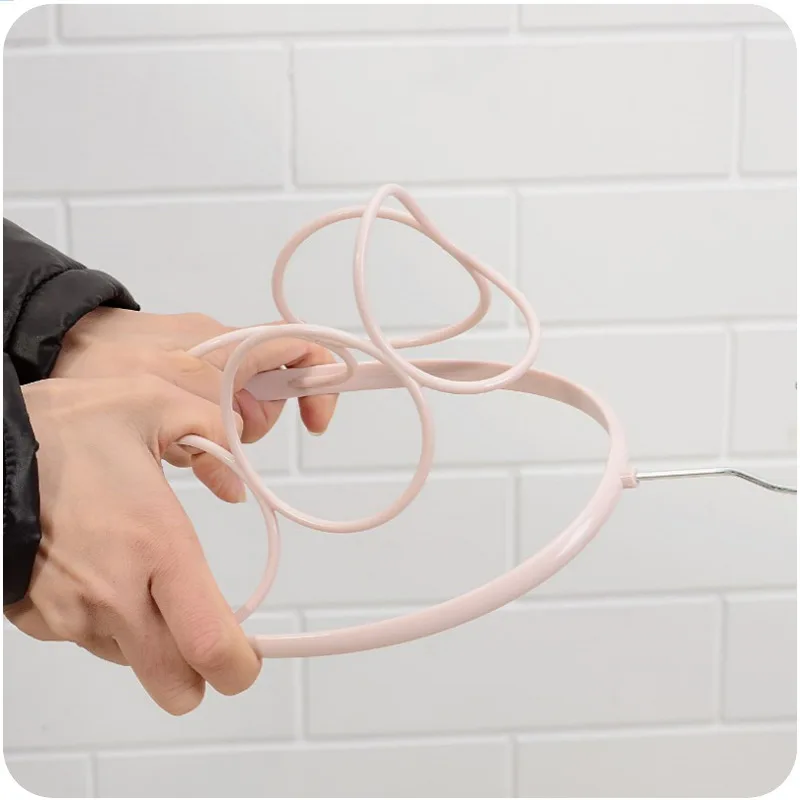 3848832803_845047883